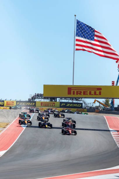 CHARLES LECLERC WINSSSSS THE US GRAND PRIX AND CARLOS SAINZ MAKES IT A DOMINANT FERRARI 1-2! 😍😍😍

WHAT A STUNNING RESULT IN AUSTIN! 🐎🐎🐎