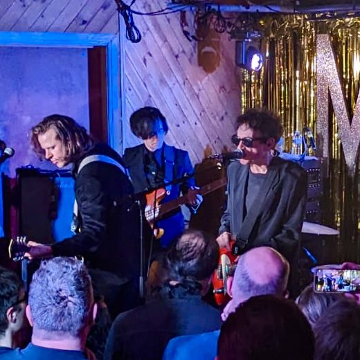 caroline_binnie's tweet image. I always flirt with death, I look ill but I don’t care about it…
 
The legendary Peter Perrett at the Moth Club last night, beautiful new songs and a sprinkling of classics. 

#peterperrett @Dominorecordco