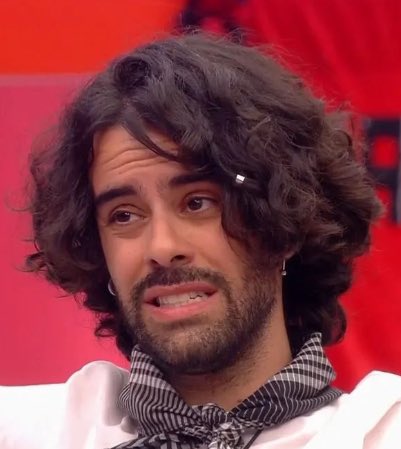 atakotodo's tweet photo. En este duelo a quien expulsas?

❤️Rubens 
🔄Vanessa

 #GHDBT7 #GH200 https://t.co/3f2j2Zidni