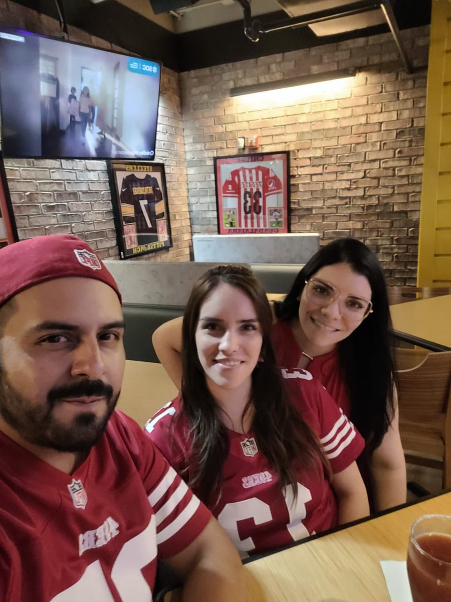 pinche_eder's tweet photo. @FOXImpactoNFL #49ers https://t.co/N6vhXi4Pne