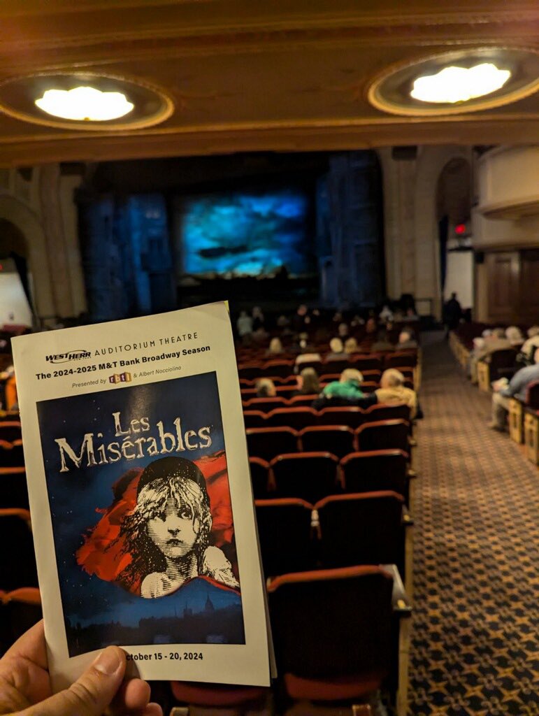 CanandaiguaCSD's tweet photo. A group of Canandaigua Middle School students attended Les Miserables on Saturday at the Auditorium Theatre 🎭 as part of an enrichment opportunity. Mr. Crystal and Mr. Sutter chaperoned and they had a Q &amp; A with some of the actors after the show.
#CanandaiguaProud https://t.co/DWctWVjc4N