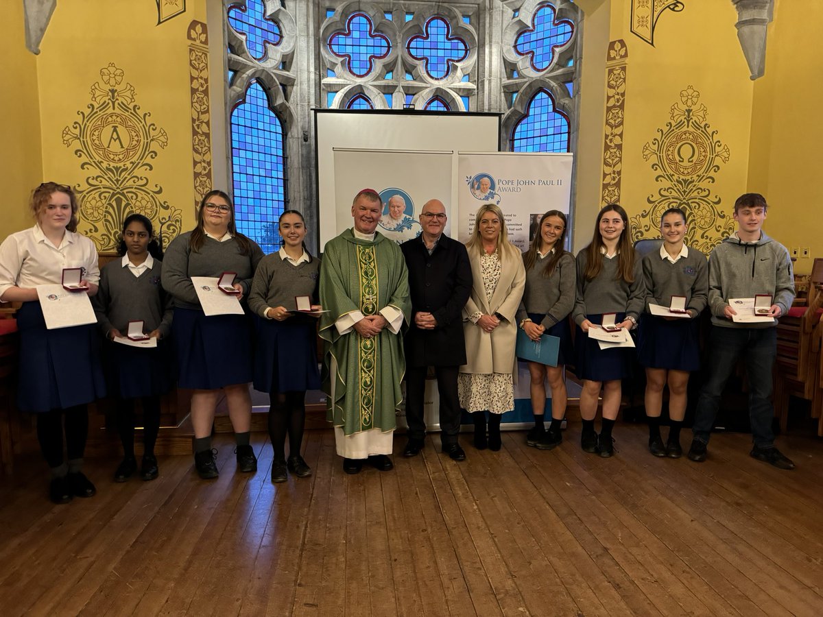 OssoryDiocese's tweet photo. Tonight Bishop Niall presented the @JP2Award to students who volunteered in their parish &amp; community. Great to see them recognised for all they did. Proud parents, grandparents &amp; parishes. Thanks to @GemmaMulligan2 who did so much to support &amp; encourage them throughout the year https://t.co/QSgFEYPBhf
