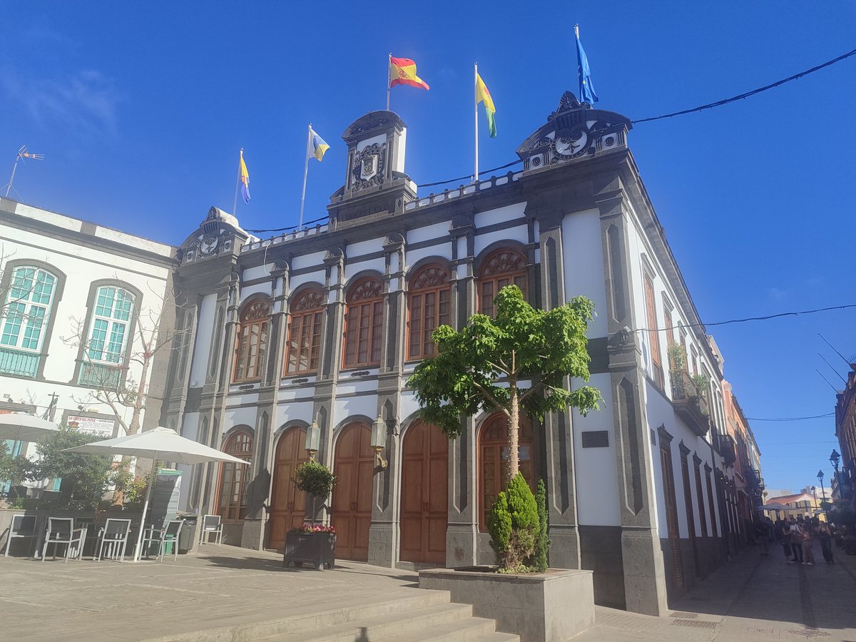 piconerasevilla's tweet photo. Arucas #Canarias #findeinolvidable https://t.co/YlOTaRjikB