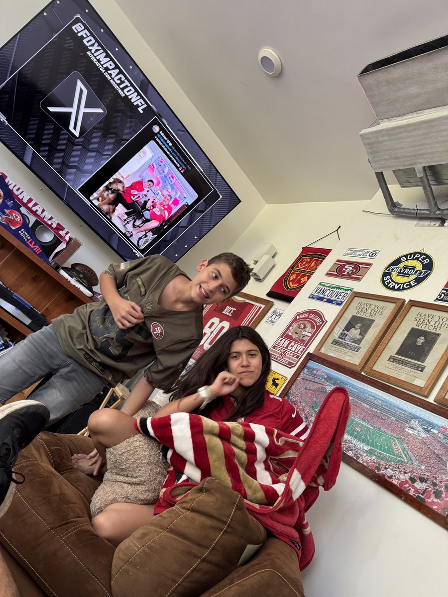 mkalcano's tweet photo. @FOXImpactoNFL con todo los 49ers https://t.co/l4T58j5MnG