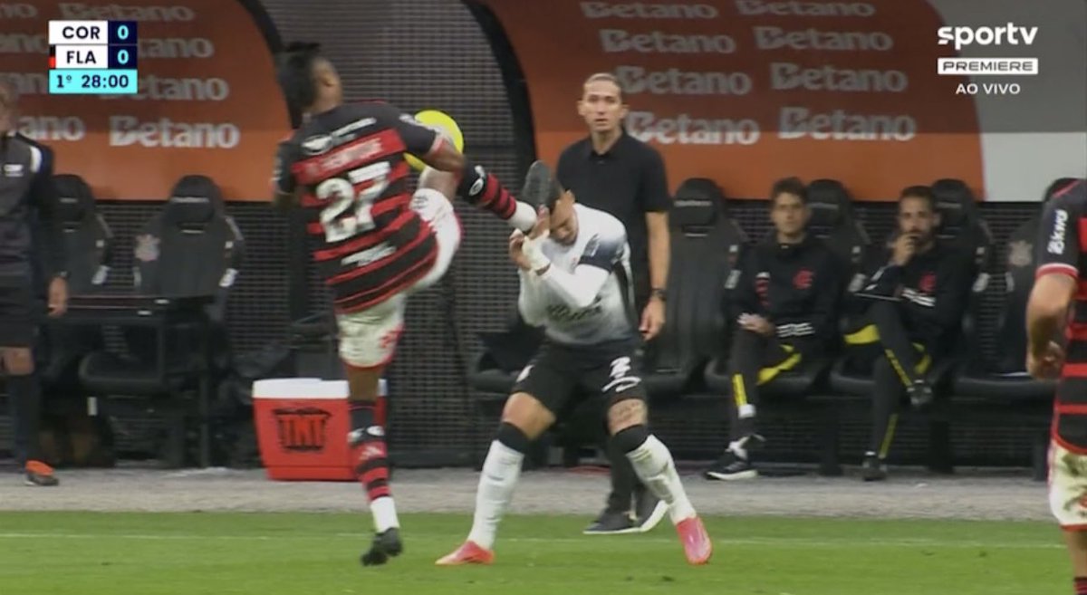 cesarcrfk's tweet photo. Cade a pressão, Matheuzinho? Seu horroroso filho da puta, perninha ingrato
Entra você e o Hugo Souza um no cu do outro https://t.co/qdK2ttqLbc