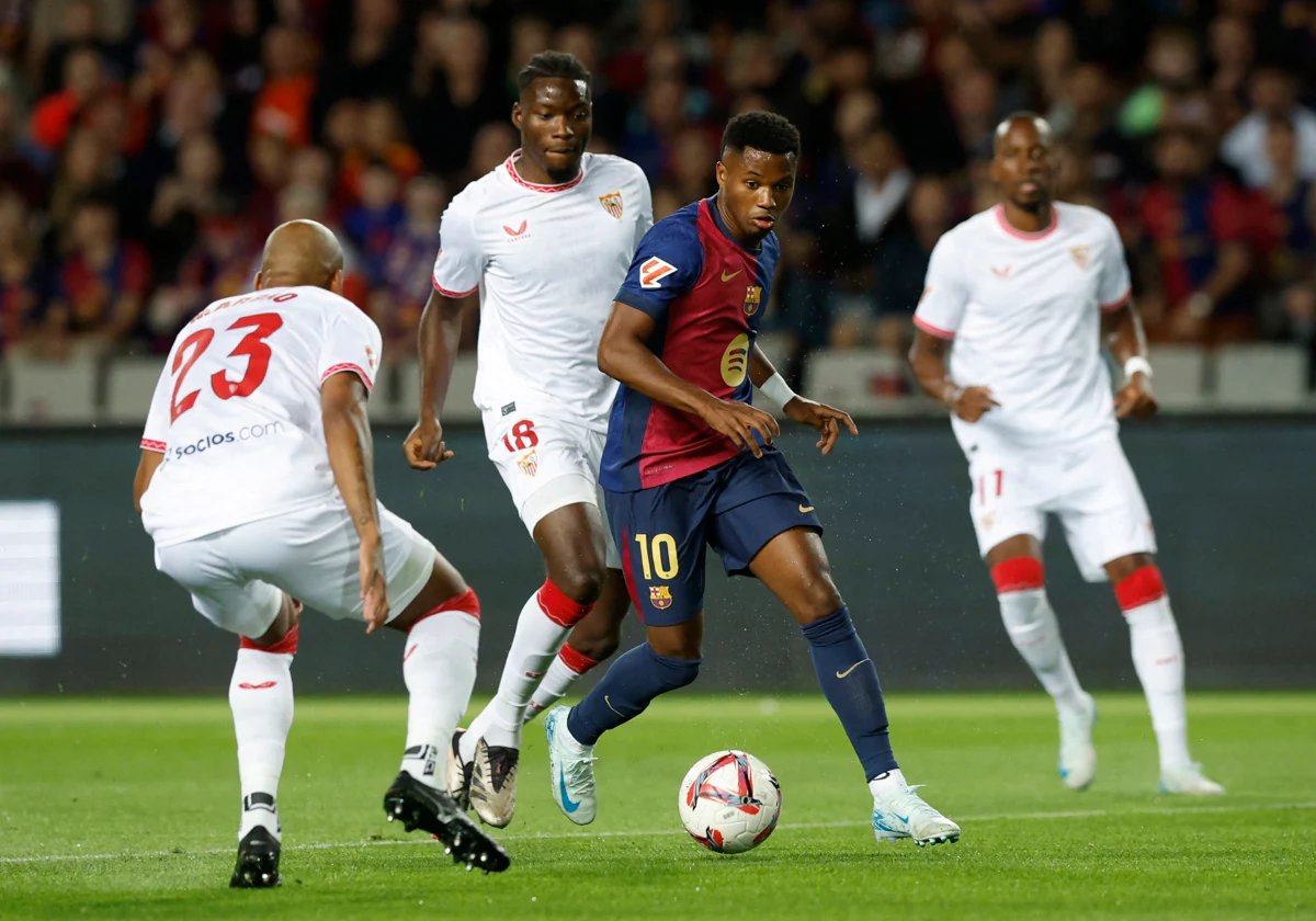 LaLigaenDirecto's tweet photo. #DATO TREMENDO.

00 victorias
10 empates
37 derrotas

0 victorias en los últimos 47 encuentros del Sevilla en los estadios de Madrid, Barcelona y Atlético en Primera División. Su último partido ganado en uno de los tres estadios fue hace 16 años (en 2008, Madrid 3-4 Sevilla). https://t.co/v6Qn6FdtFp