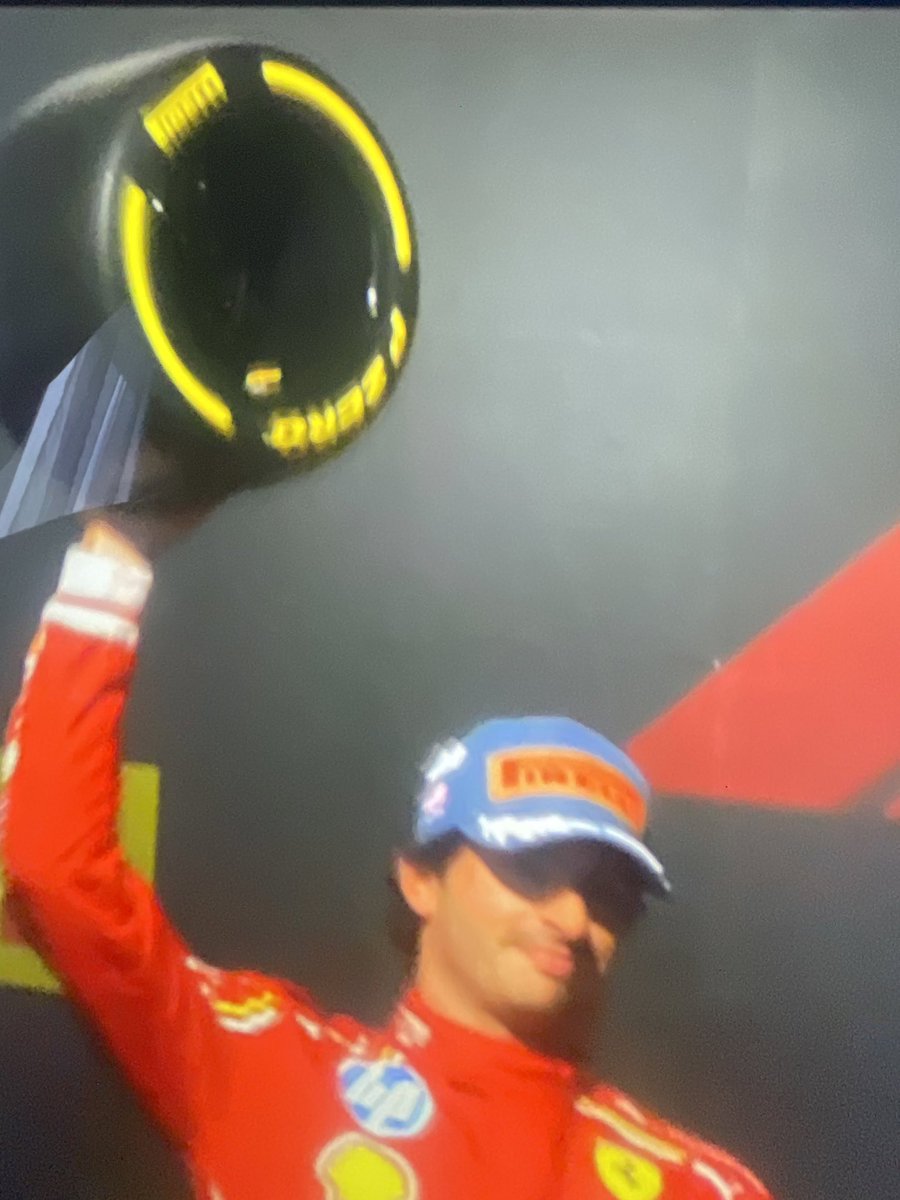 yk_s4int's tweet photo. Bro the trophy’s look so ugly   #austingp https://t.co/JxTUFWvhZh