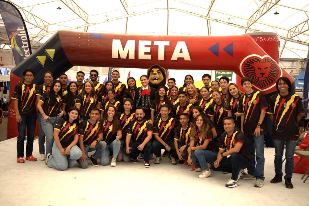 DrFloresAllende's tweet photo. @CarreraLeones en el Top 3 de las mejores carreras de circuito en el Estado de Jalisco, la número 1 de mayor convocatoria organizada por una Universidad en el país: 11,000 corredores.
#LaMasQuerida #LeonesNegros #lamanadaruge https://t.co/1ZGWNeUIrx