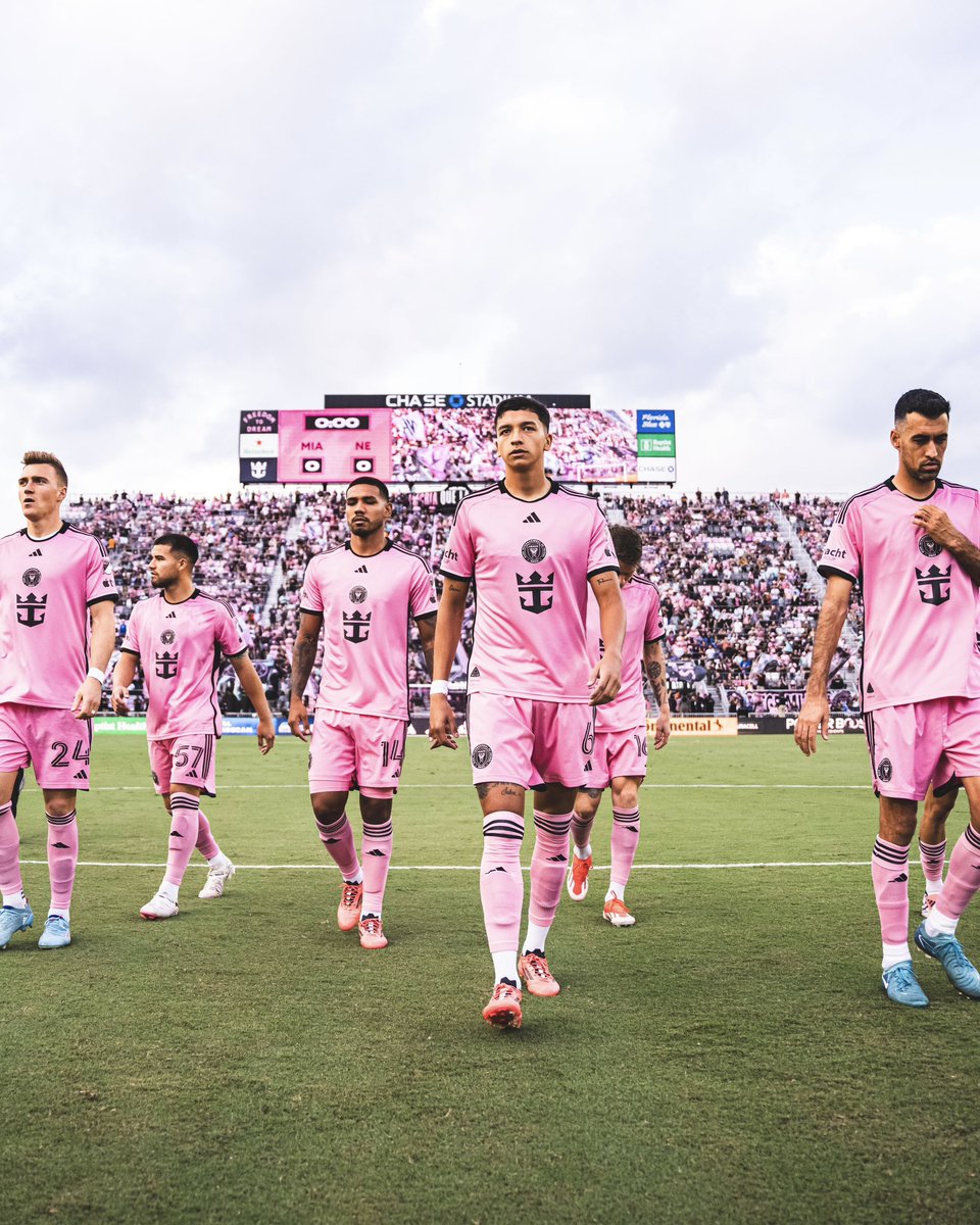 InterMiamiCF's tweet photo. 7️⃣4️⃣✨ https://t.co/HyT7c2iTrp