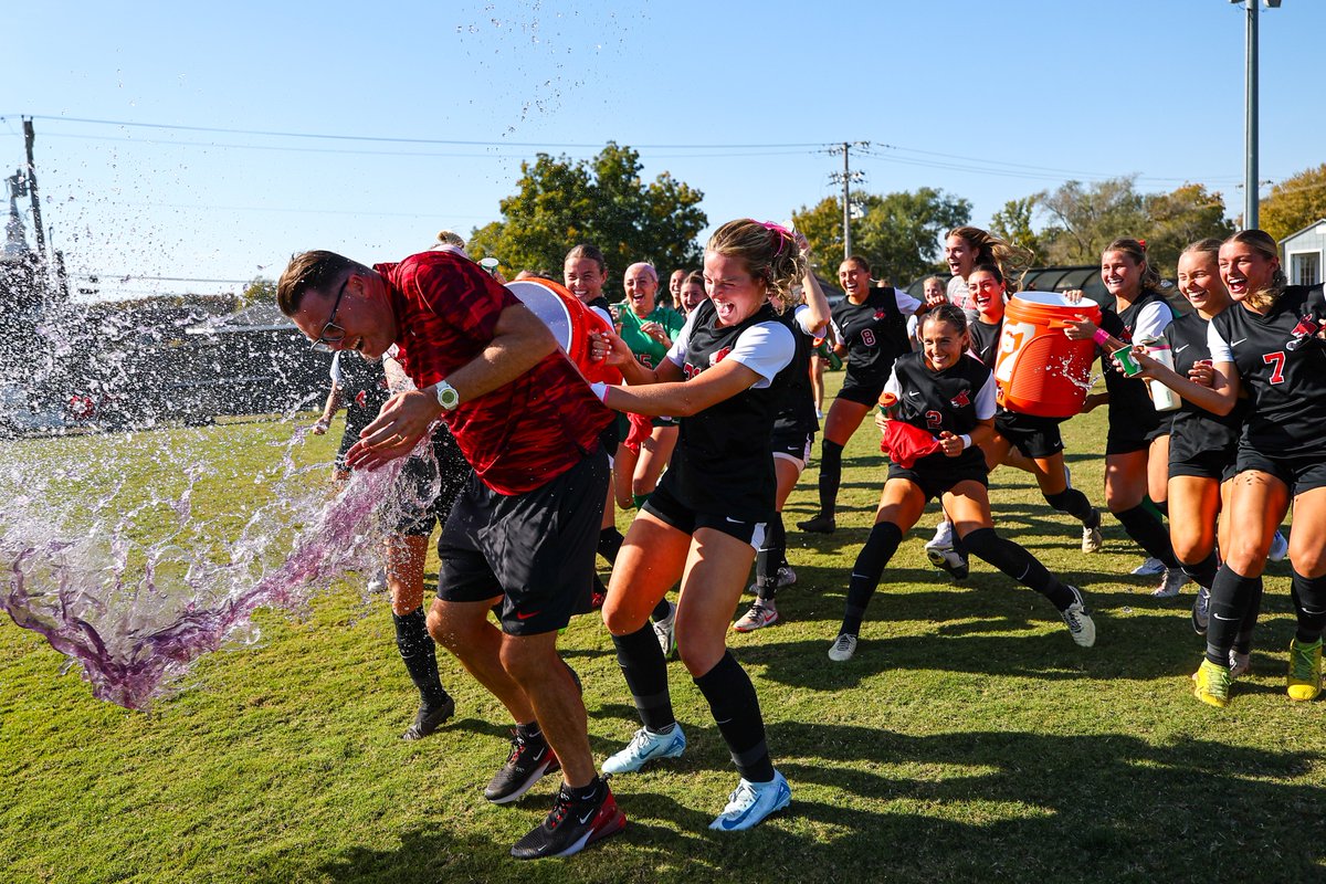 UCM Mules & Jennies (@ucmmules) on Twitter photo ⚽️SOCCER RECAP
<a href="/UCM_Soccer/">Jennies Soccer</a> head coach Lewis Theobald earned his 300th career win as the No. 25 Jennies rolled past Newman Sunday afternoon in the 'Burg, 7-0!
📝 | bit.ly/3BM9vyk
#teamUCM ⚽️SOCCER RECAP
<a href="/UCM_Soccer/">Jennies Soccer</a> head coach Lewis Theobald earned his 300th career win as the No. 25 Jennies rolled past Newman Sunday afternoon in the 'Burg, 7-0!
📝 | bit.ly/3BM9vyk
#teamUCM
