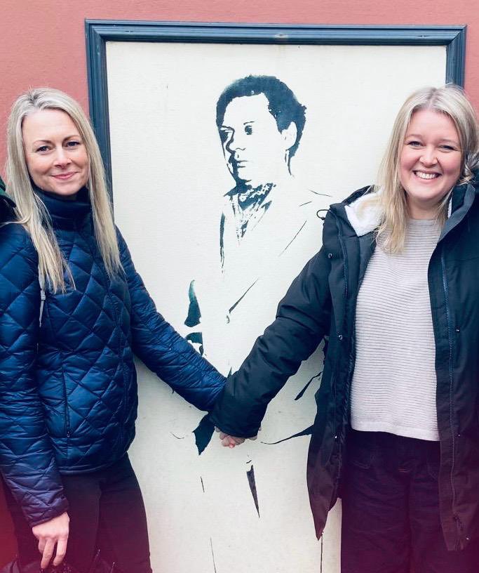 Laura Sheldon (@laurasheldon76) on Twitter photo I’m celebrating Dylan Thomas’s birthday in his parlour reading with <a href="/SarahPerssonYes/">Sarah Persson</a> and <a href="/alungibbard1/">alun gibbard</a> in conversation with Bonnie Hawkins.
If there’s no space on the sofa you can join us on zooooom.
<a href="/Culture_SwanUni/">Cultural Institute - Swansea University</a>
<a href="/dylanthomashome/">Dylan Thomas Birthplace</a>
<a href="/DTCSwansea/">Dylan Thomas Centre</a> I’m celebrating Dylan Thomas’s birthday in his parlour reading with <a href="/SarahPerssonYes/">Sarah Persson</a> and <a href="/alungibbard1/">alun gibbard</a> in conversation with Bonnie Hawkins.
If there’s no space on the sofa you can join us on zooooom.
<a href="/Culture_SwanUni/">Cultural Institute - Swansea University</a>
<a href="/dylanthomashome/">Dylan Thomas Birthplace</a>
<a href="/DTCSwansea/">Dylan Thomas Centre</a>