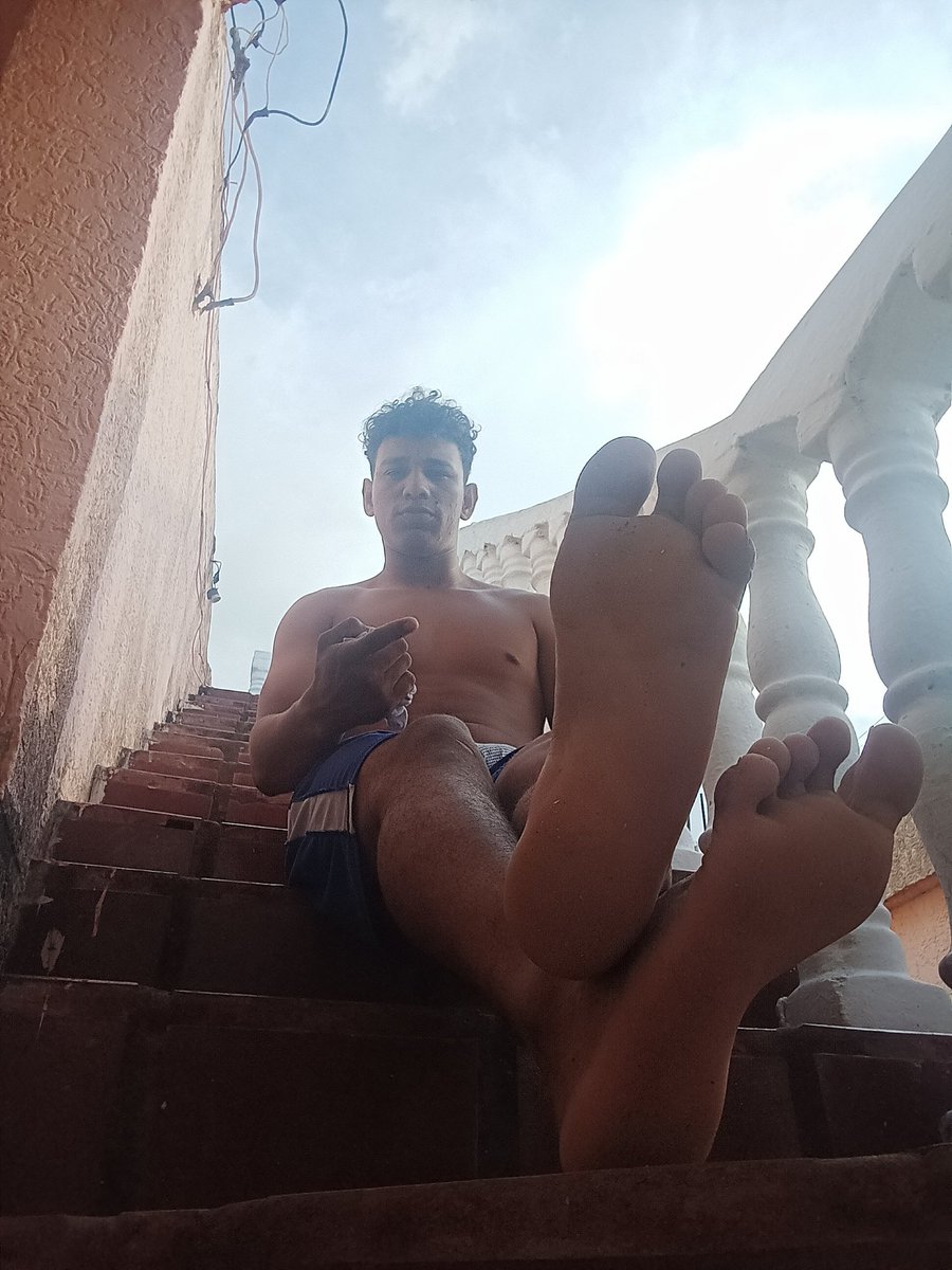 FeetMasterSmith's tweet image. Hello DM open 😈🔥
🏧🏧🏧
😈😈😈

@MASTER_UPDATES @nick_gtwb @RT4Masters2 @rt_feet @findominfluence @MASTERS_PROMOS #feet #feetmale #master #cashslaves #findom #macrophile #fags #feetcrush #feetworshi̇p #feetlove