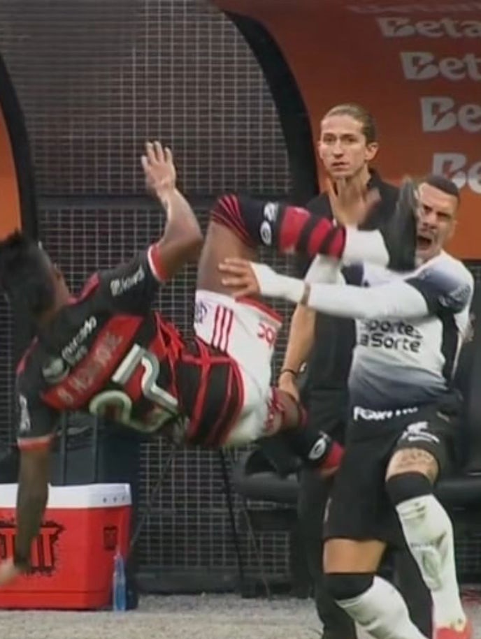 cesarcrfk's tweet photo. Mas tem corinthiano eliminado e com trava de chuteira na cara

Volte sempre, freguês. https://t.co/J2Z9btGGPs