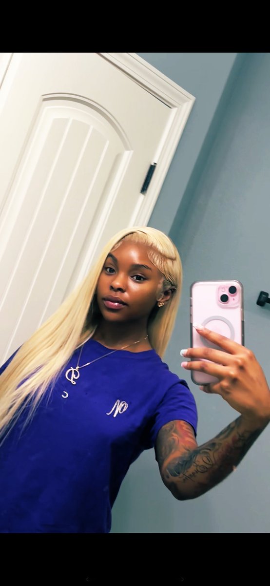 darealnari's tweet photo. inlove wit this blonde 👱‍♀️ https://t.co/aGWXN0AUQp