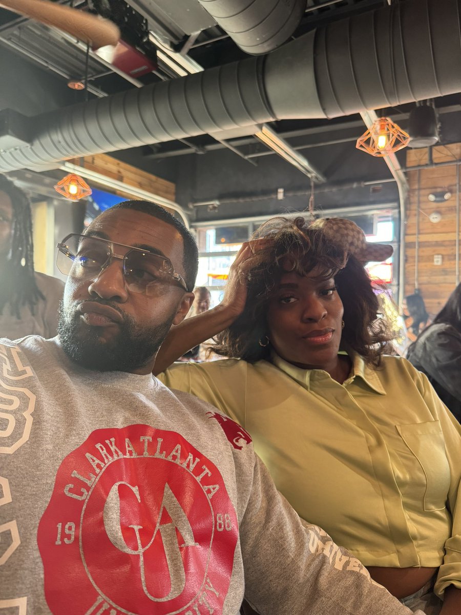 ellehoods_'s tweet image. Family #CAU