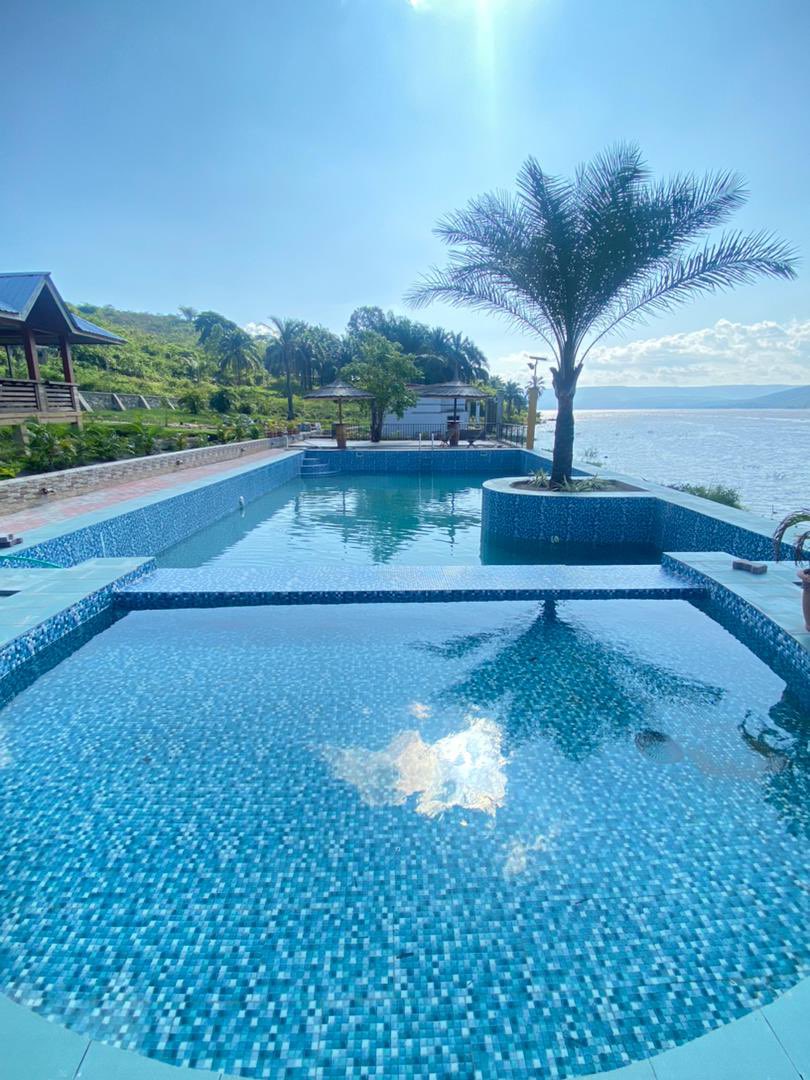 #Maluku: En marge de la préparation de la réouverture du site au grand public, nous avons procédé à l’essai technique de la piscine rénovée.
#Test_satisfaisant
<a href="/CongoTourisme/">Congo Tourisme</a> <a href="/TourismeRDCongo/">Ministère du Tourisme de la RDC</a> <a href="/SilikinVillage/">Silikin Village</a> <a href="/KinMinProv_Plan/">Ministère Prov du Plan, Budget, Emploi & Tourisme</a>