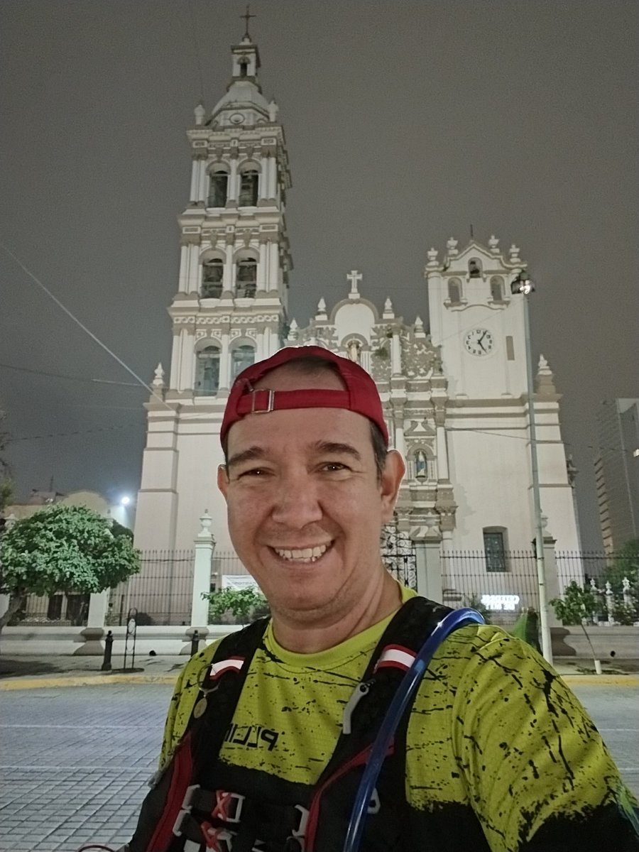 Fghae's tweet photo. Gracias Profe Roman Guerrero!!!
Muchísimas felicidades por su pódium!!!
#21kregio https://t.co/9SaXLt5ASF
