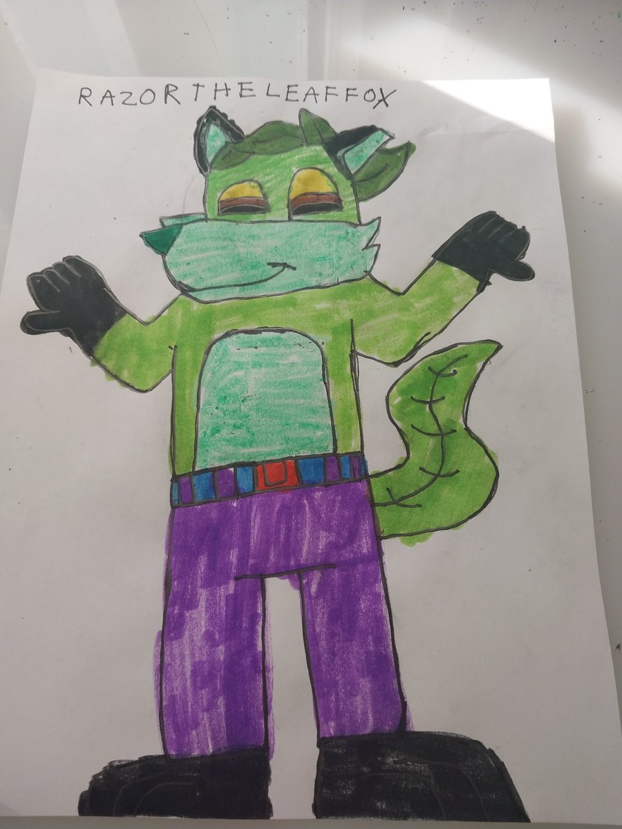 XzavierSteele's tweet photo. @xzaviersteele65 @eieproductions @steele_xzavier @Anonimato0013e @Vindahero Meet razor the leaffox he has the power of leafs #fox #foxoc #theelementzooforce https://t.co/nXFKlVXUgU
