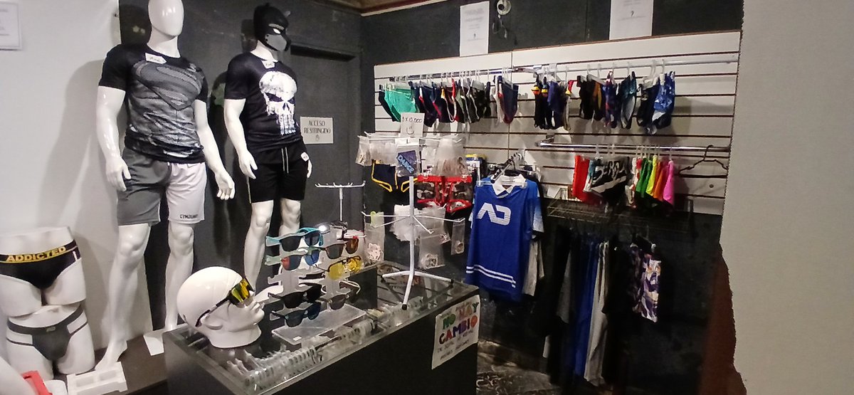 Samietalal's tweet image. Ya estamos por @menstetic_sauna  caigan pues 🔥🌚