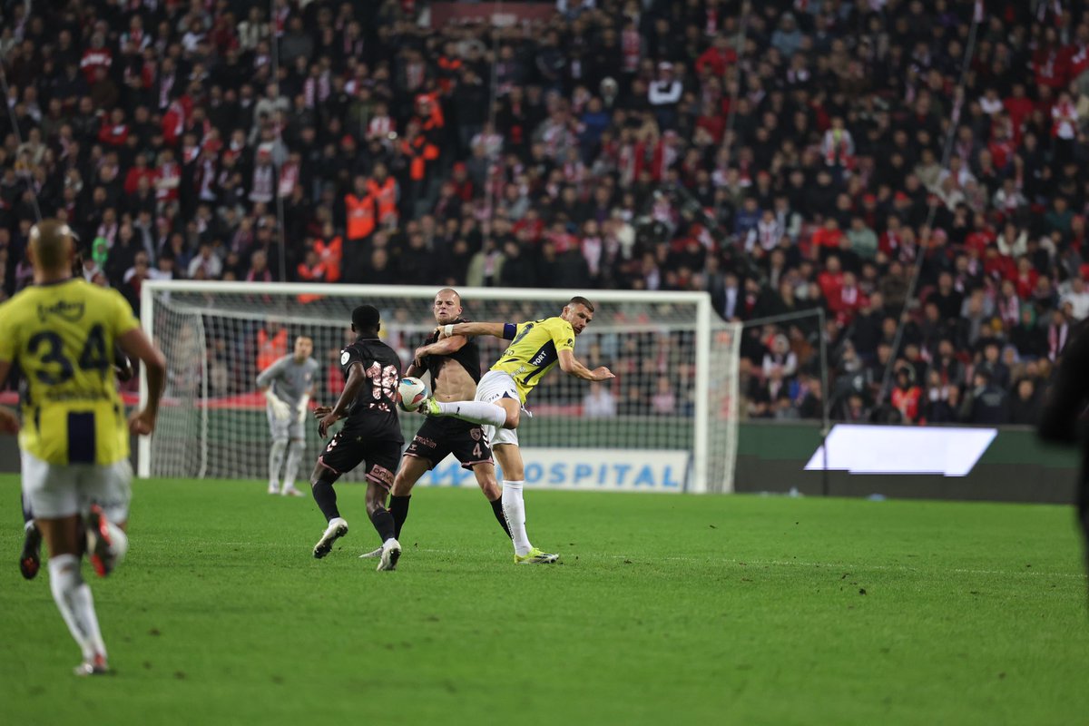 Gösterilen karakter. teşekkürler büyük <a href="/Samsunspor/">Reeder Samsunspor 🇹🇷</a> taraftarı ❤️🤍