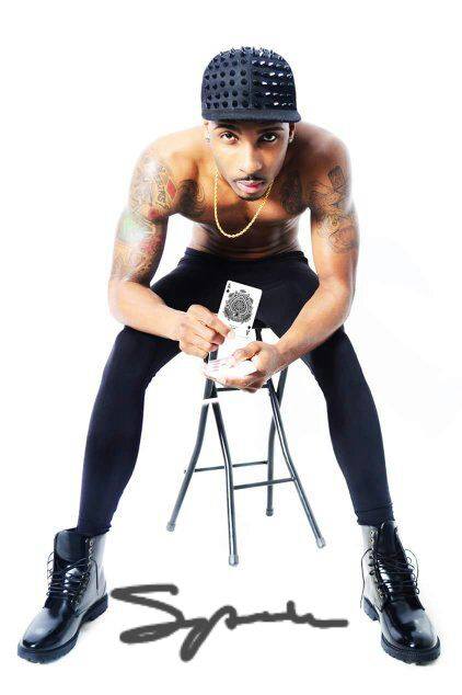 You, too, can cosplay as a character from Legends Parallel. Just go to LegendsParalleL.com, read an issue or four, and have at it. Your friends will thank you.

Words by @BillMcSciFi with art by <a href="/tejlorart/">Tejlor-kinky works</a>.