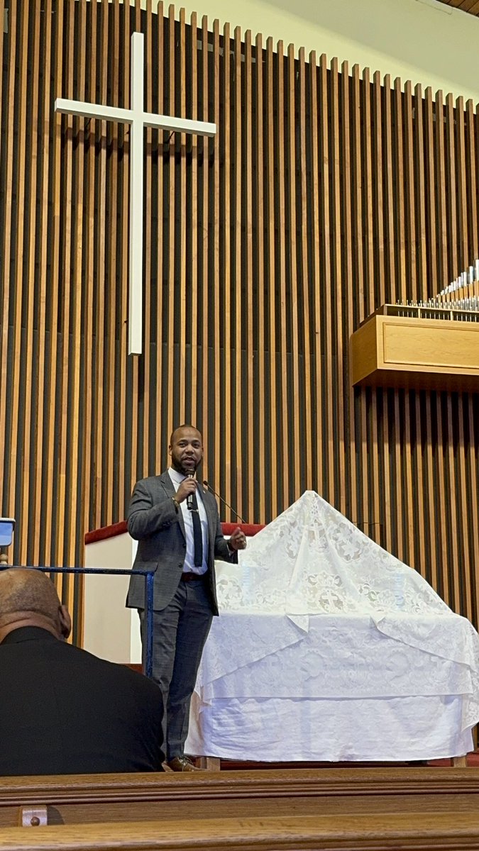 deon_tedder's tweet image. Spent the day in Philadelphia, PA and spoke at Bright Hope Baptist Church on behalf of the Harris/Walz campaign as a surrogate! Everything is on the line this election and we must get out every vote possible! #WeNotGoingBack @KamalaforPA @KamalaHarris