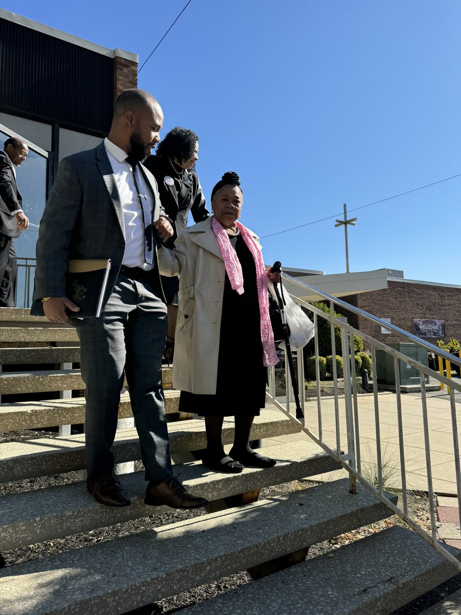 deon_tedder's tweet image. Spent the day in Philadelphia, PA and spoke at Bright Hope Baptist Church on behalf of the Harris/Walz campaign as a surrogate! Everything is on the line this election and we must get out every vote possible! #WeNotGoingBack @KamalaforPA @KamalaHarris