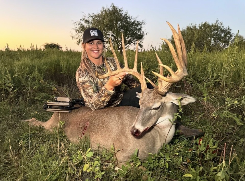 Opening weekend in South Texas did not disappoint!" Congratulations to Georgia Kate as she arrowed her largest buck to date! Way to get it done GK!!! - The @LegendsoftheFalltv 

#ITSINOURBLOOD #outdoors #hunting #deer #deerseason #texas #bowhunting