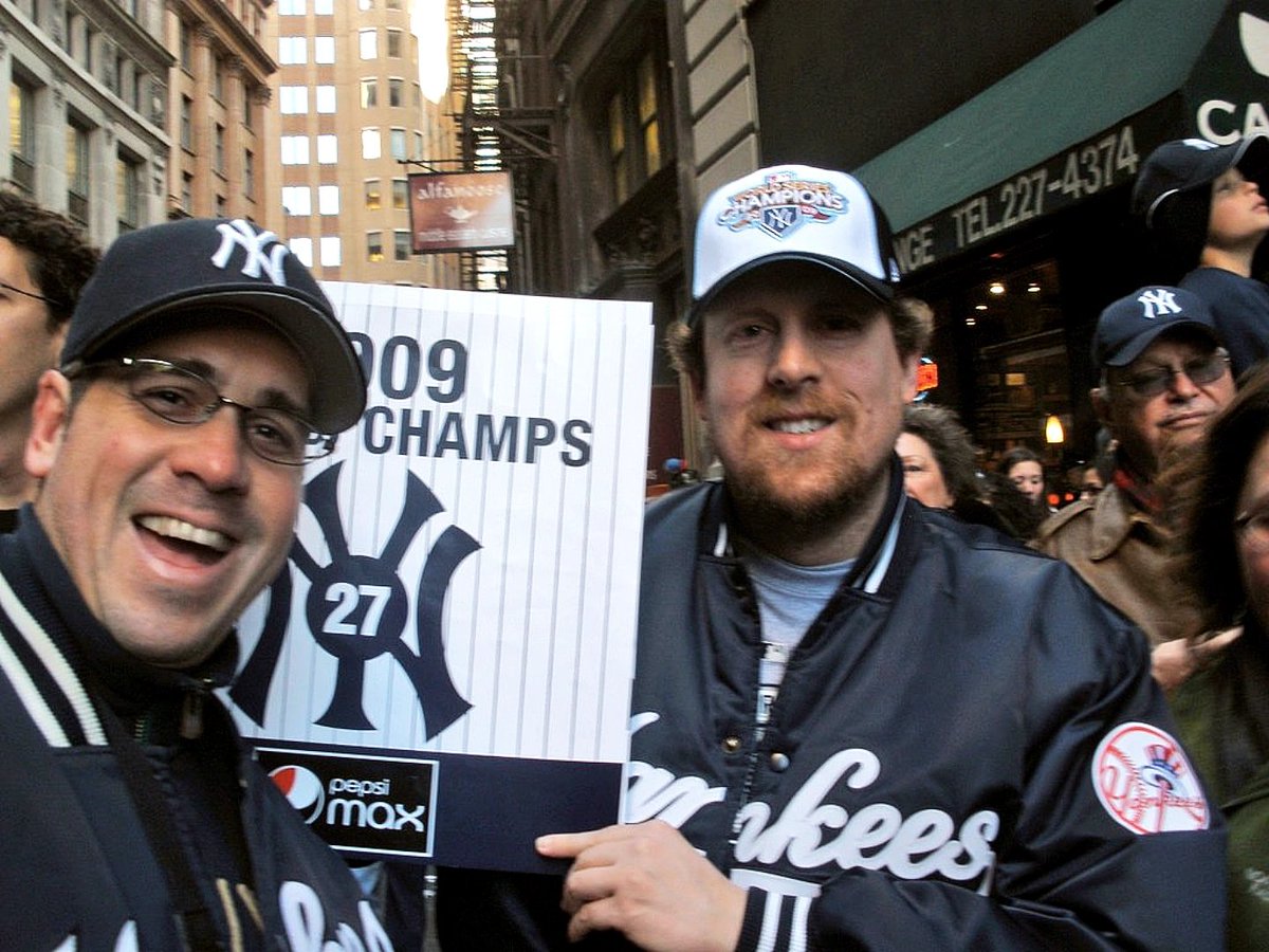 Throwback to 2009 with Mike Sileo at the Yankees' World Series Parade in Manhattan! Fast forward 15 years and the Bronx Bombers are back in the Fall Classic! Can't believe it's been that long. Feels like just yesterday we were celebrating their championship. History repeats! ⚾