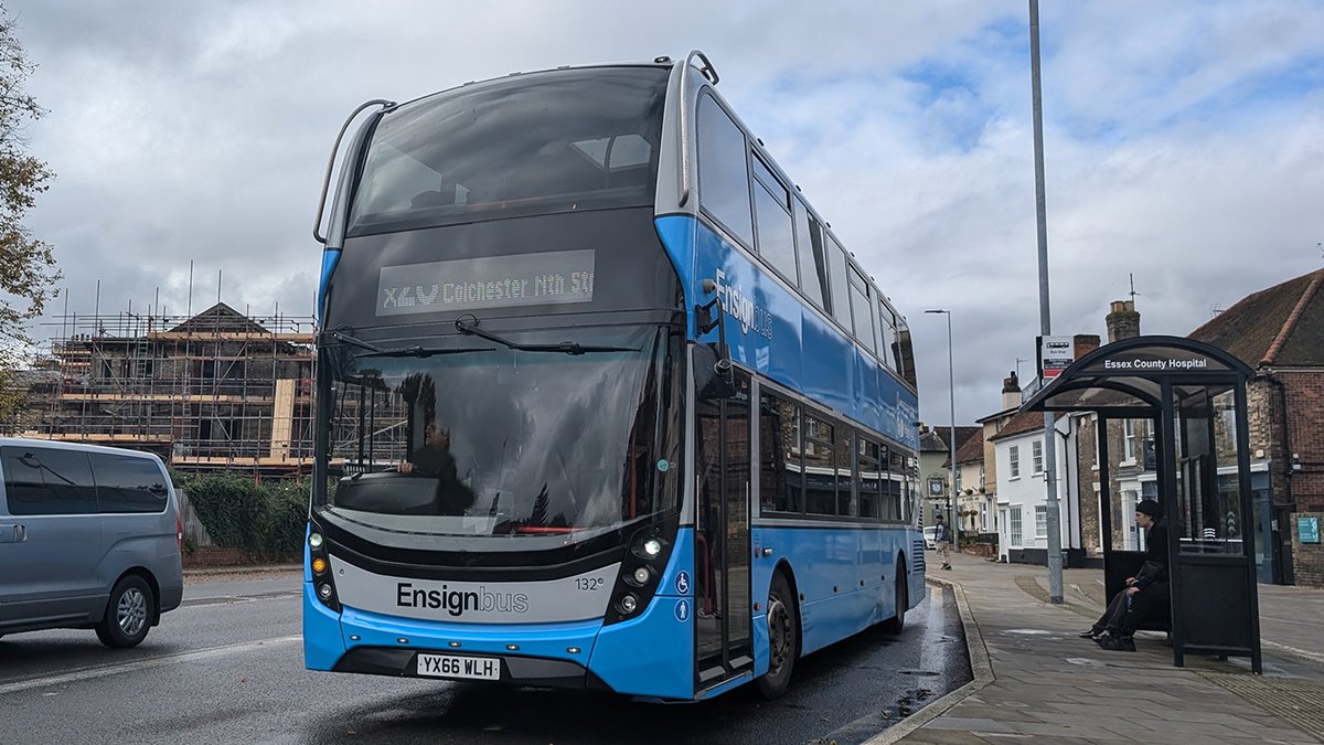 WillsBusSpot's tweet photo. #FirstLoan 19/10/24
Ever since First Essex brought Ensignbus nearly two years ago, Ensignbus ADL Enviro400 MMC 132 YX66 WLH (Ex 772 URB) has spent more time with First Essex than Ensignbus. After a spell with Chelmsford, it is now on loan to First Colchester for the X20 as 34432. https://t.co/6m03U7sxkv