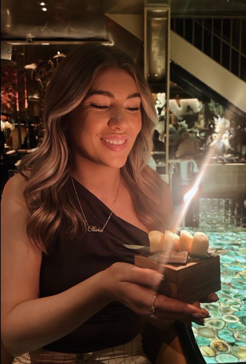 SashRPerry tweet picture