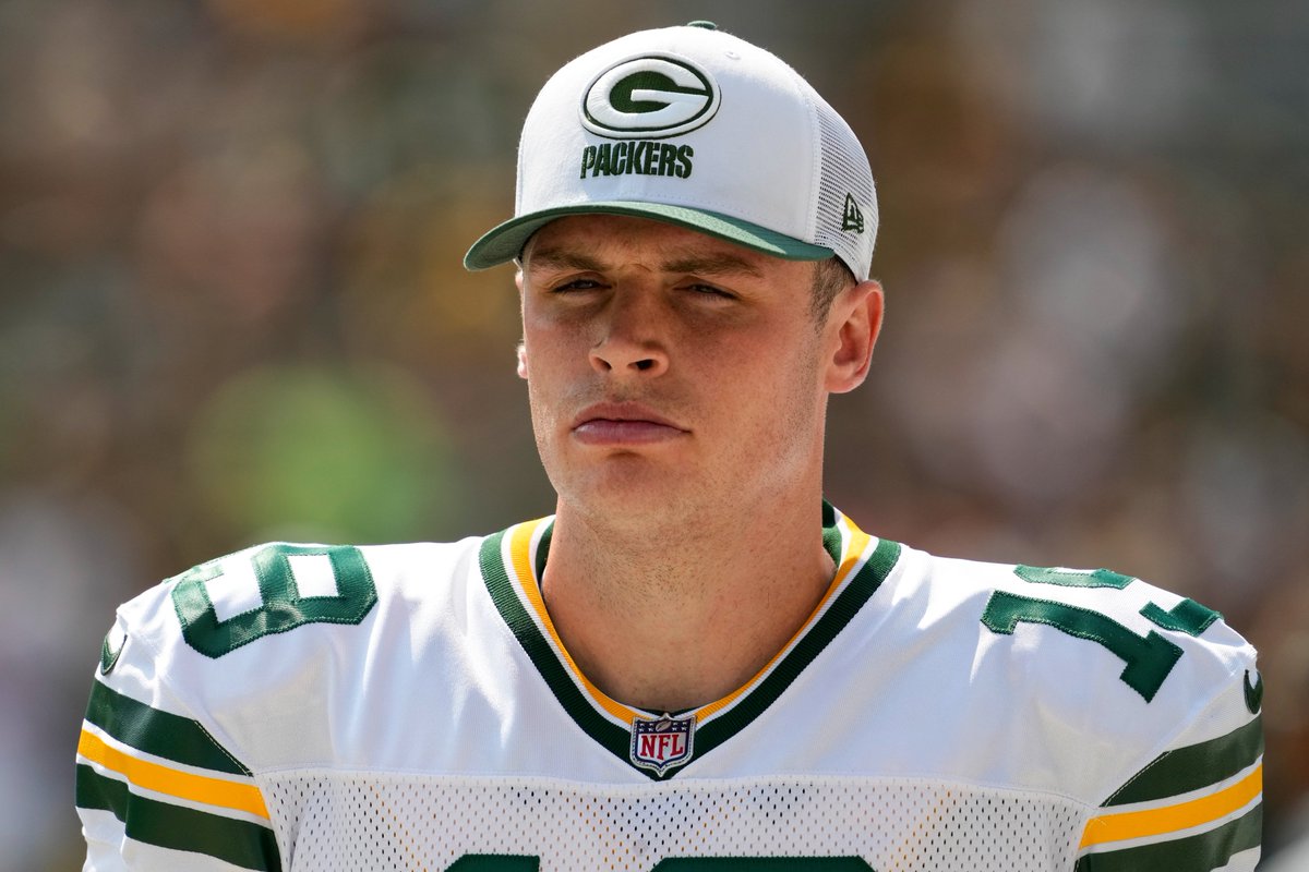 AaronNagler's tweet photo. Daniel Whelan punted five times today for 284 yards, a 56.8-yard gross average that is the second-best single-game average in team history behind only Roy McKay’s 61.6-yard average on five punts vs. the Chicago Cardinals in 1945. https://t.co/DsmK6DjVA8