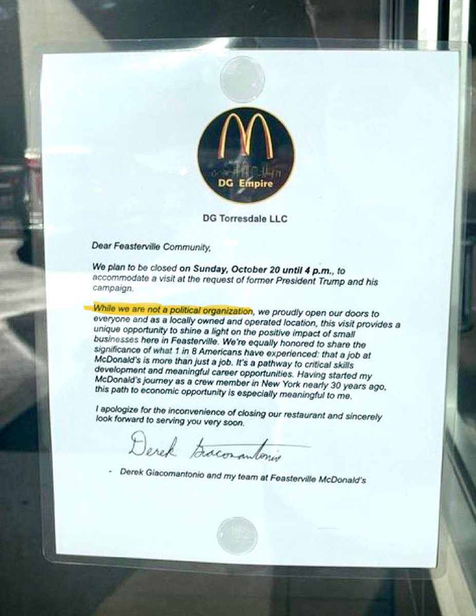 Quadcarl's tweet photo. @CBSNews Redact this story @CBSNews 

The restaurant was closed. https://t.co/Y5jtHD9FGf