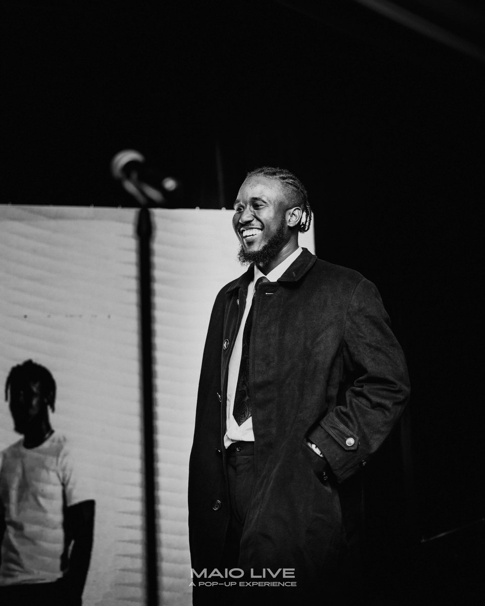 maiomusic_'s tweet photo. JESUS!! Thank you!✊🏾❤️
LAGOS! Thank you!
Siblings! Thank you! Tonight was one for the books! Let’s do this again!✊🏾
📸 photographed by @the.reverers
Event championed by @_omolevictoria
#maiolive #maio https://t.co/RObF8Ea0ia