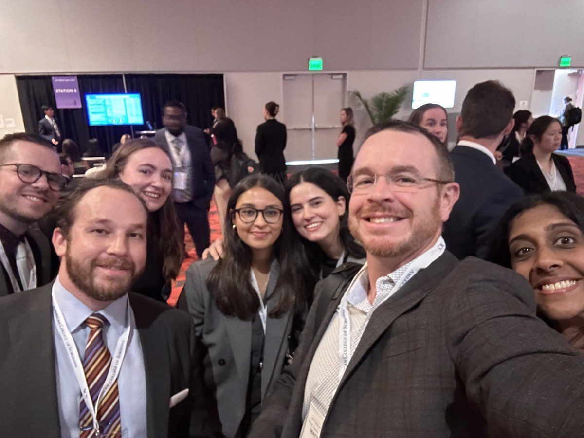 Great work by <a href="/ReemYouness/">Reem</a> presenting data from the <a href="/DARPA/">DARPA</a> funded FSHARP program and the <a href="/PittTTMRC/">Pitt Trauma & Transfusion Medicine Research Center</a> #ACS2024 <a href="/SMSheaLab/">Susan Shea</a> great turnout from <a href="/PittSurgery/">Pitt Surgery</a> to support her!