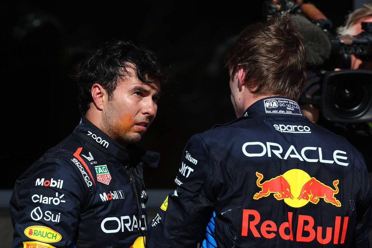 Checlerc1116's tweet photo. Max: Has visto mi bolsa de cheetos bolita?
Checo: No sé de qué me hablas🤨 https://t.co/jUxCIUyQZj