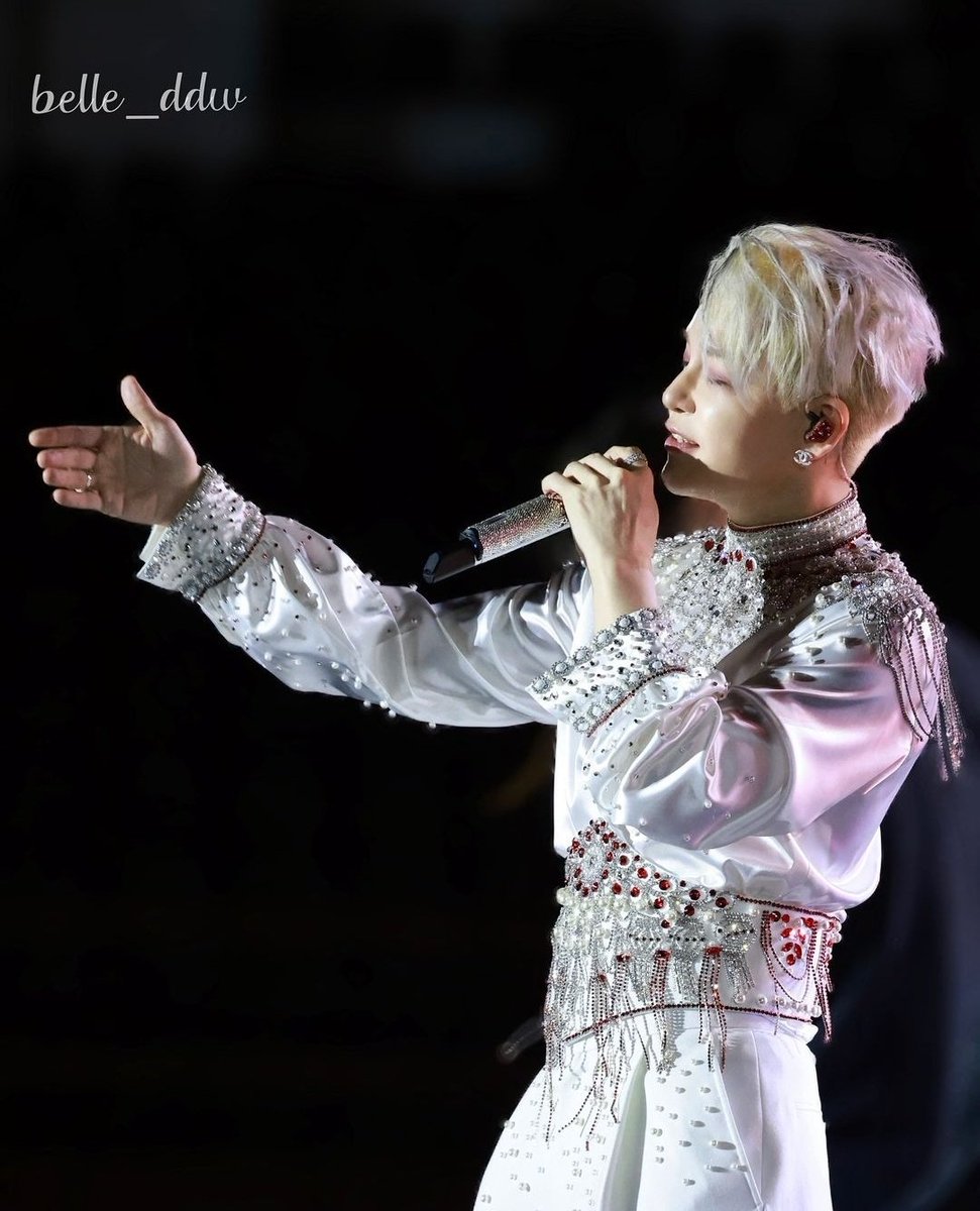 TCCIC_0222's tweet photo. 2024- DreamConcert
I'm so happy to see him on stage again and also look at the smile on his face when he saw his fans ❤️
#KANGSUNGHOON
#강성훈 https://t.co/wxp8ynBt7q