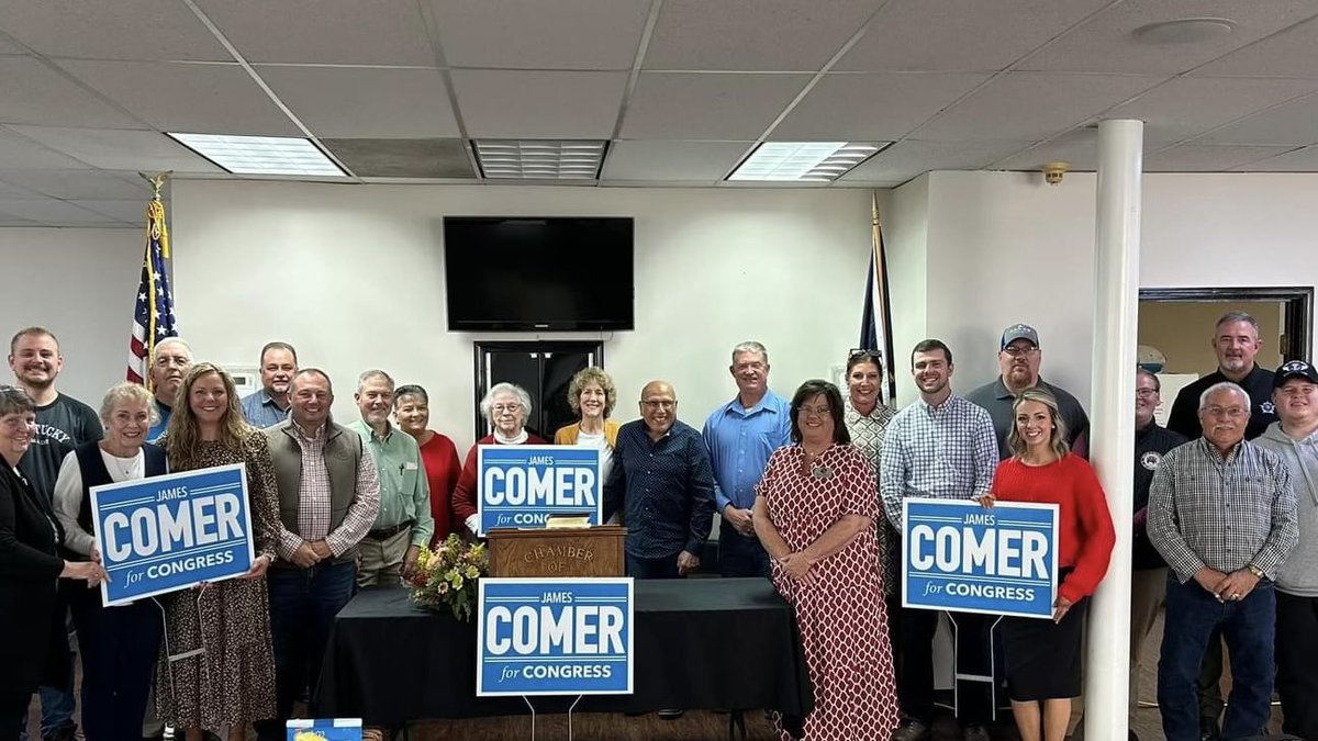 JamesComer's tweet photo. . #TeamComer was in full force all across #KY1 this weekend. Thanks 🙏 to everyone who knocked on doors, made calls, put signs in their yards, attended rallies, and voted 🗳️ early.  #Election2024 is 16 days away. https://t.co/iN0pSzISjt