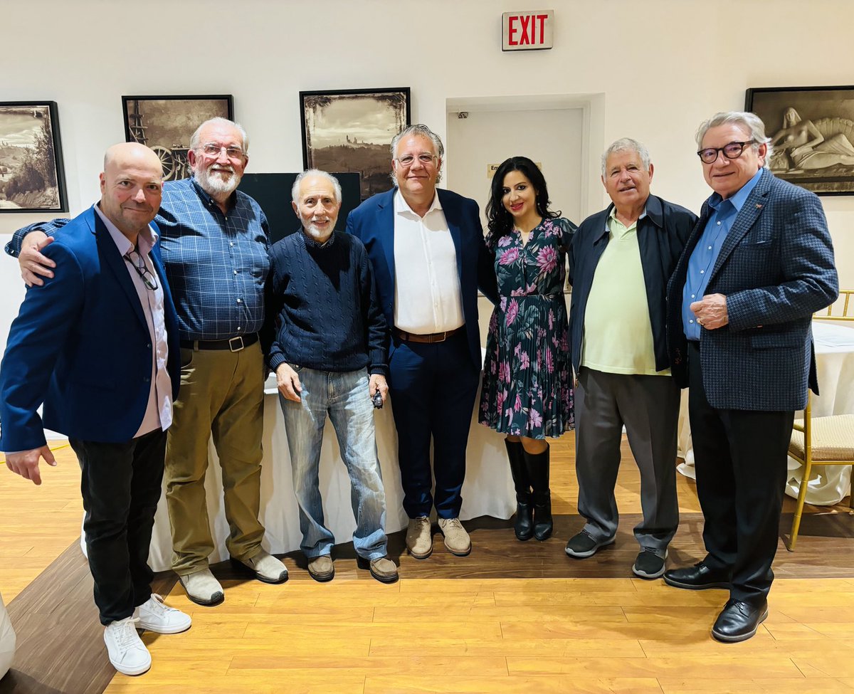 FrancescaLaMar's tweet photo. Oggi presso ⁦@Villa_Charities⁩ a #Toronto si è tenuto il congresso #PD 🇮🇹 per eleggere il prossimo segretario di Federazione (Canada). 🇨🇦 ⁦@SenatoriPD⁩ ⁦@pdnetwork⁩ ⁦@itmondo⁩ ⁦⁦⁦@CCanadese⁩ ⁦@PD_NewYork⁩ ⁦@pdstatiuniti⁩ https://t.co/TOEmaIEeL6