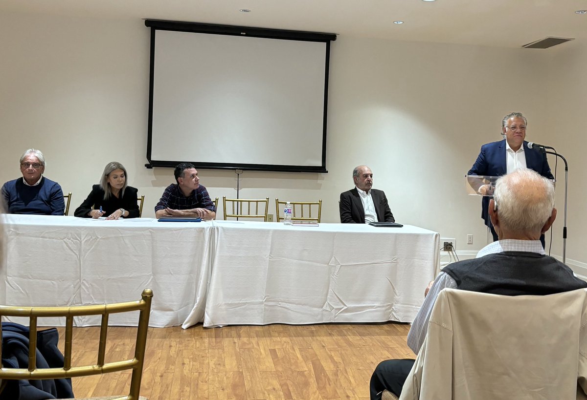 FrancescaLaMar's tweet photo. Oggi presso ⁦@Villa_Charities⁩ a #Toronto si è tenuto il congresso #PD 🇮🇹 per eleggere il prossimo segretario di Federazione (Canada). 🇨🇦 ⁦@SenatoriPD⁩ ⁦@pdnetwork⁩ ⁦@itmondo⁩ ⁦⁦⁦@CCanadese⁩ ⁦@PD_NewYork⁩ ⁦@pdstatiuniti⁩ https://t.co/TOEmaIEeL6
