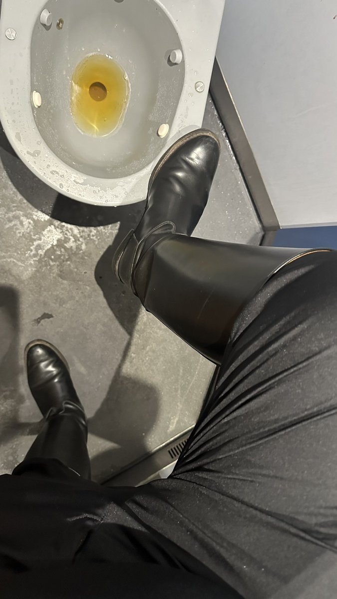 马靴丝袜S (@mengmianmaxue) on Twitter photo 