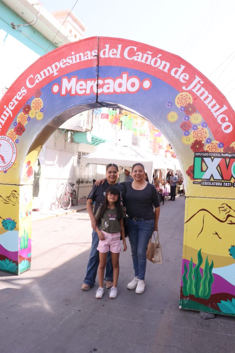 MujeresJimulco's tweet photo. ¡Gracias a quienes han visitado este Mercado y apoyado nuestra causa para empoderar a las mujeres campesinas del #CañónDeJimulco! Ustedes son esenciales para seguir fortaleciendo sus habilidades, sueños y oportunidades. ¡Los esperamos el próximo domingo!

#EmpoderamientoFemenino https://t.co/JeanIZbj87