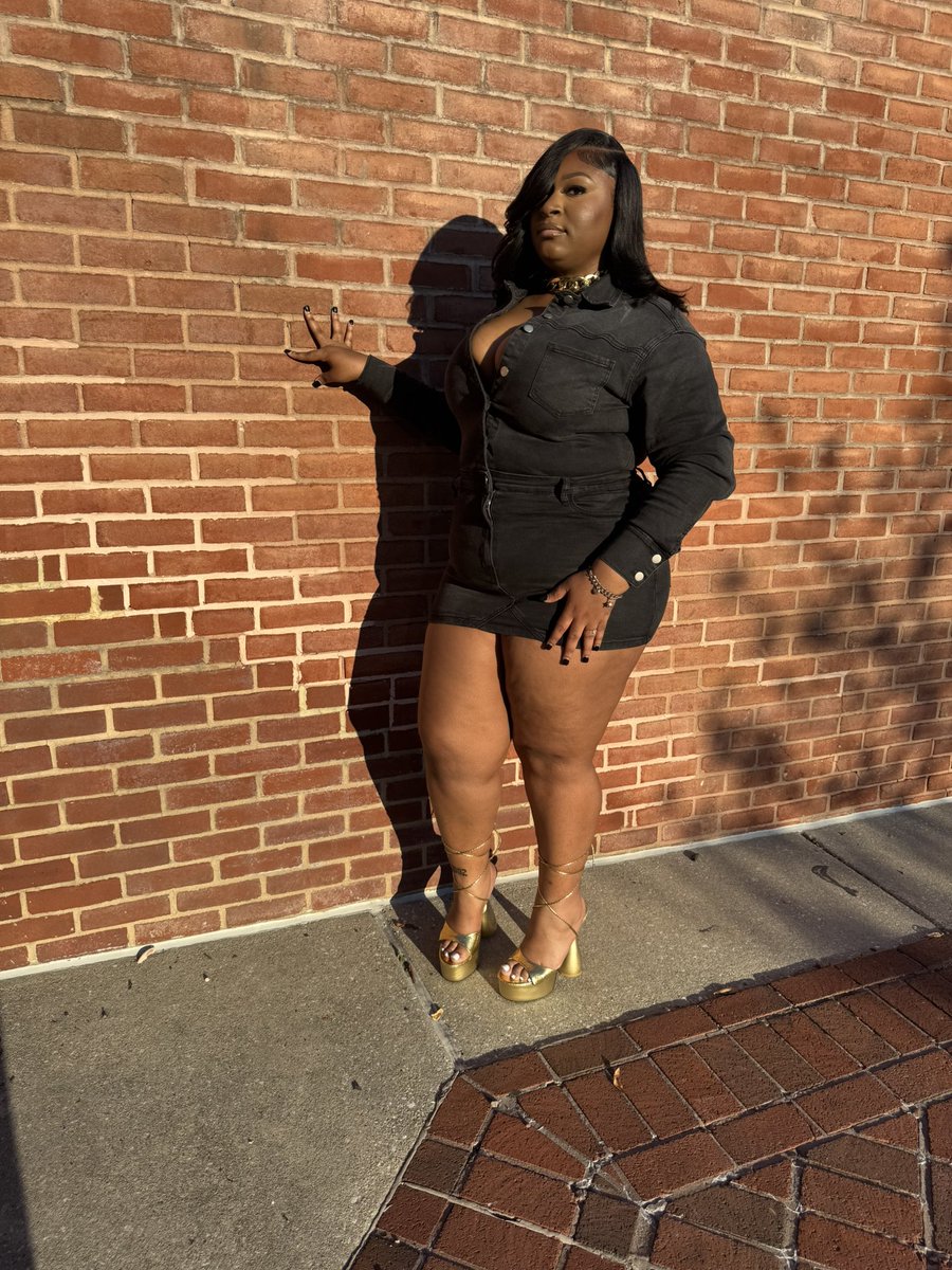 sheaintjb_'s tweet photo. 22💋 https://t.co/UAbHZNUnyd