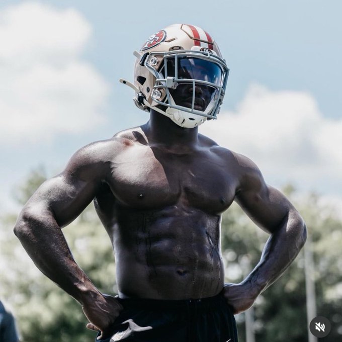 49ers' Malik Mustapha 'cooks' himself after getting steamrolled by Patrick  Mahomes