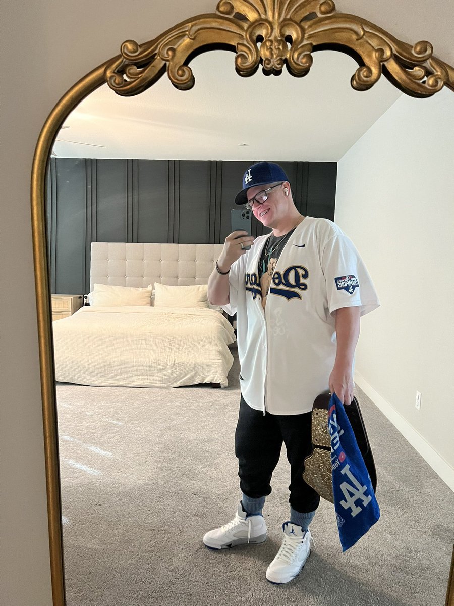 Keep that energy tonight 😤
#LetsGoDodgers #NLCS