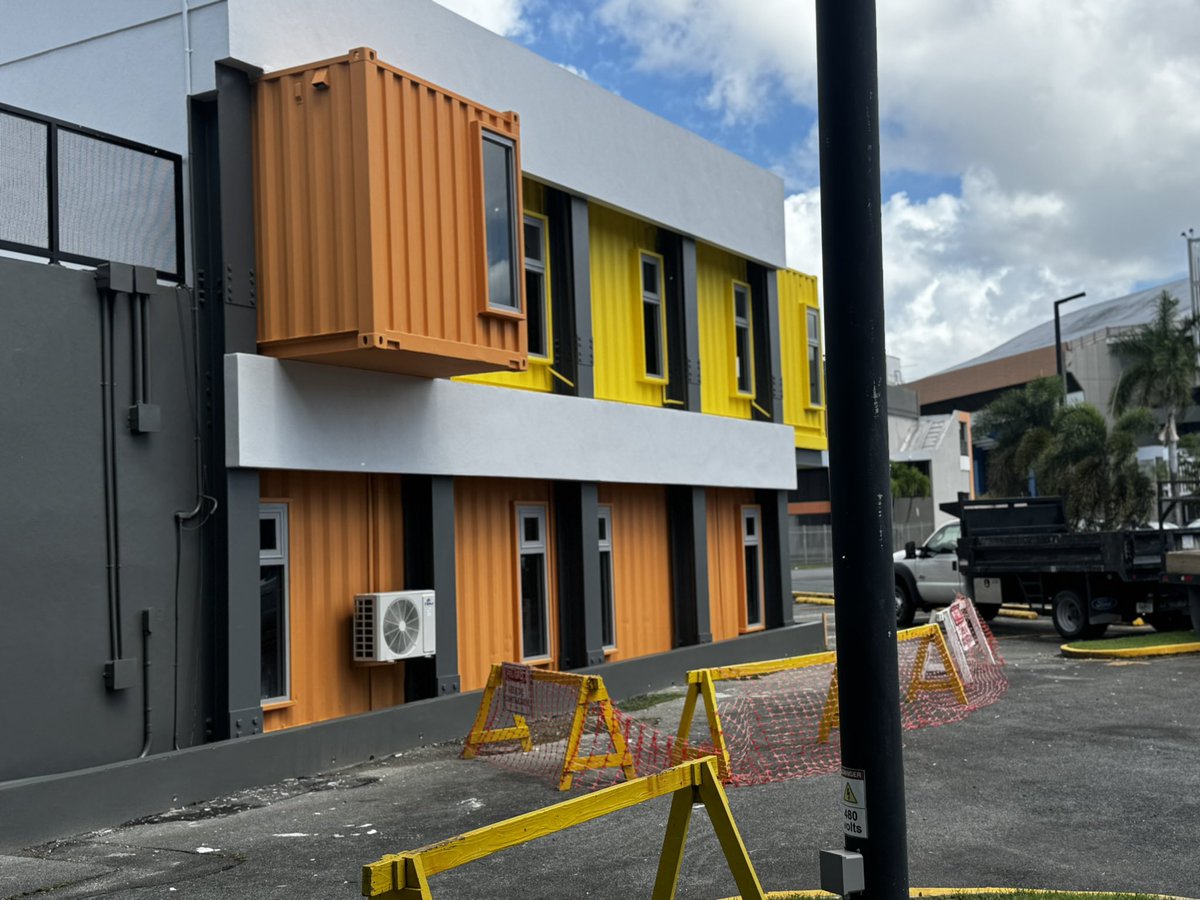 foundation_e4's tweet photo. The new  #5GLAB expansion is already 90% complete @TMobilePR @TMobile @JEMartel  #underconstruction #foundation #research #Agtech #Agrotech #containers #design #arquitectura #3DPrinting #happycode #iot #CoworkingSpace #fablab #AeroSpace #Ai https://t.co/5k5hmQUsU3