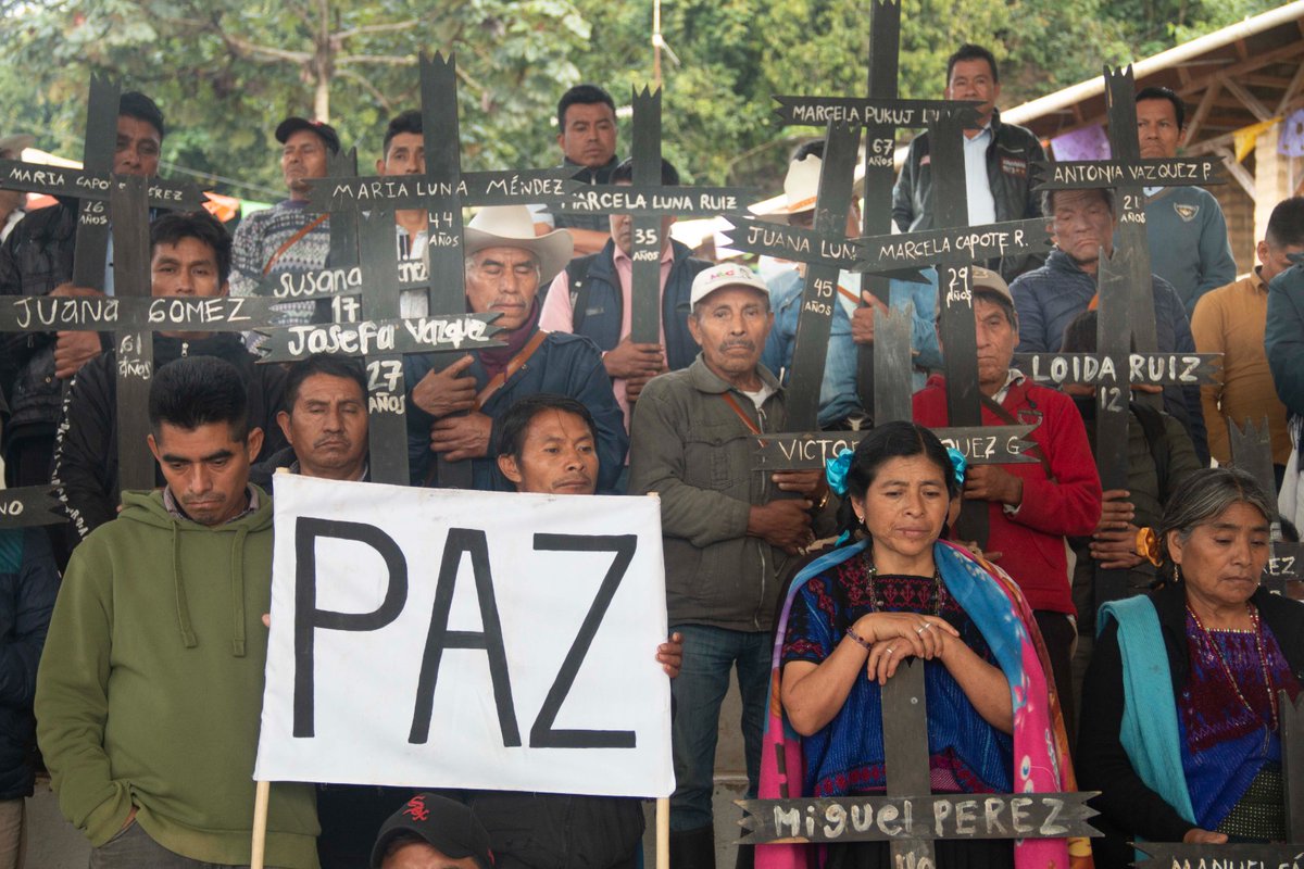 Con dolor e indignación expresamos nuestra condena enérgica del vergonzoso y cobarde asesinato de nuestro hermano el Padre Marcelo
#justiciaparapadremarcelo #altoalaviolenciaenchiapas
Leer comunicado completo:
acteal.blogspot.com/2024/10/conden…
Foto por Área de comunicación de Las Abejas