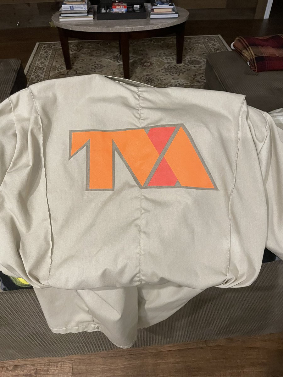 lisaweberobrien's tweet image. Making good progress with my Halloween costume. 🎃 
#Marvel #TimeVariant #Loki