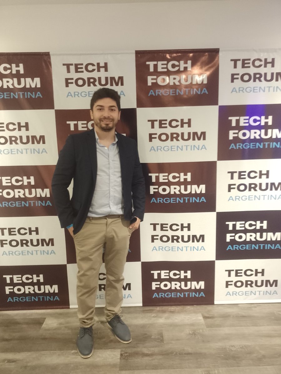 RiveroMartinOK's tweet image. Honored to represent @SingularityNET at @TechForumAR! 🚀 Inspired by tech leaders like @IOHK_Charles  and President @JMilei  🇦🇷 Let’s keep driving #AI, #Blockchain, and innovation forward in LATAM @SNET_Latam! 💡💪 #SingularityNET #Tech #Argentina