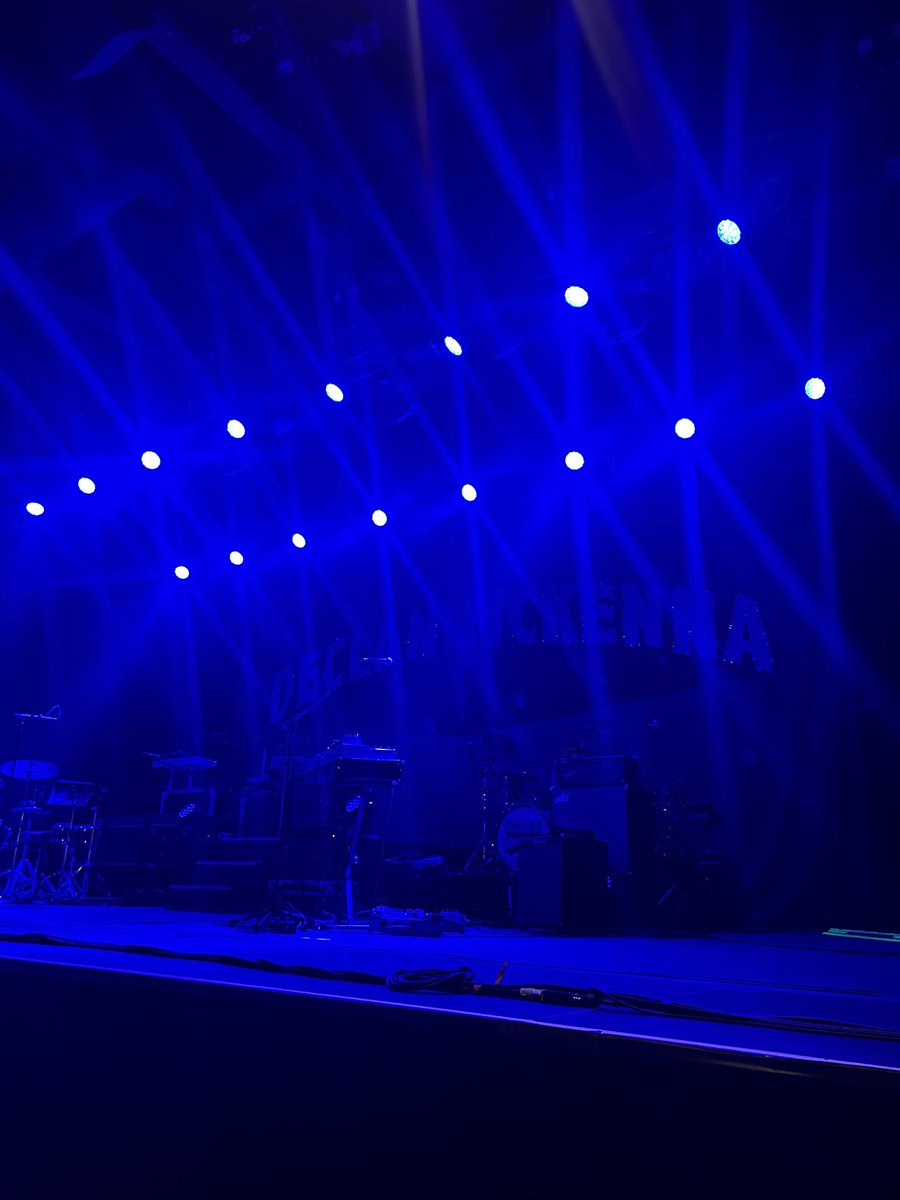 hello i got barricade right now